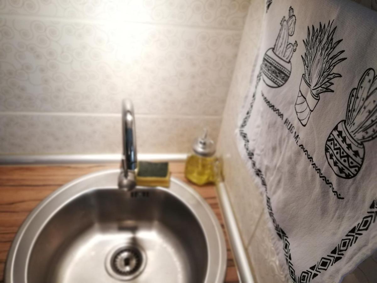 Hotel Nest Belgrado Esterno foto