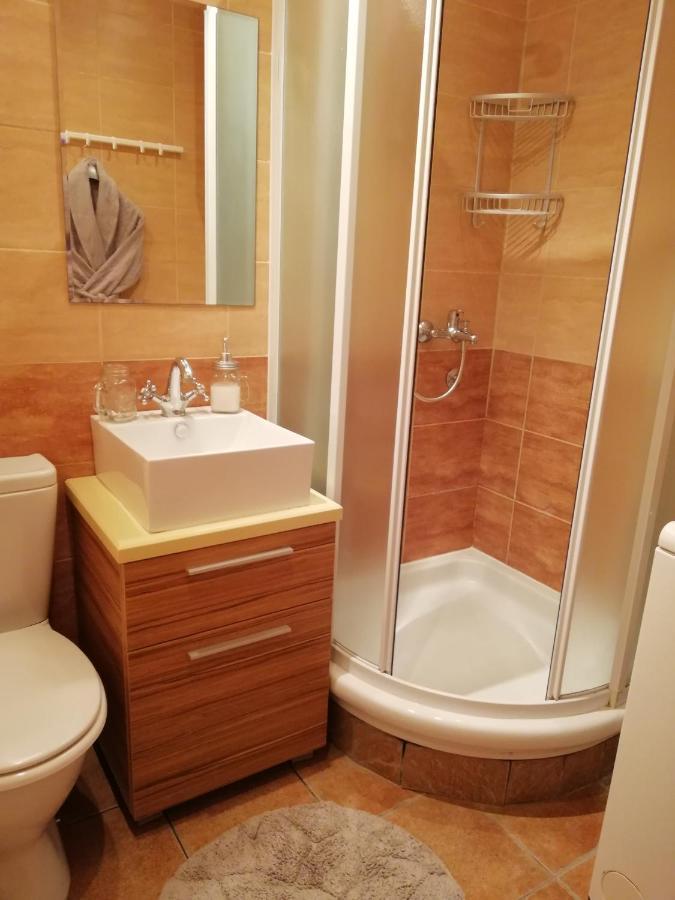 Nest Apartment Zemun Belgrado Esterno foto