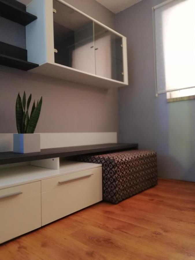 Nest Apartment Zemun Belgrado Esterno foto