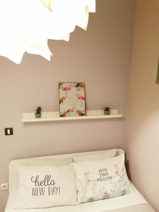Hotel Nest Belgrado Esterno foto